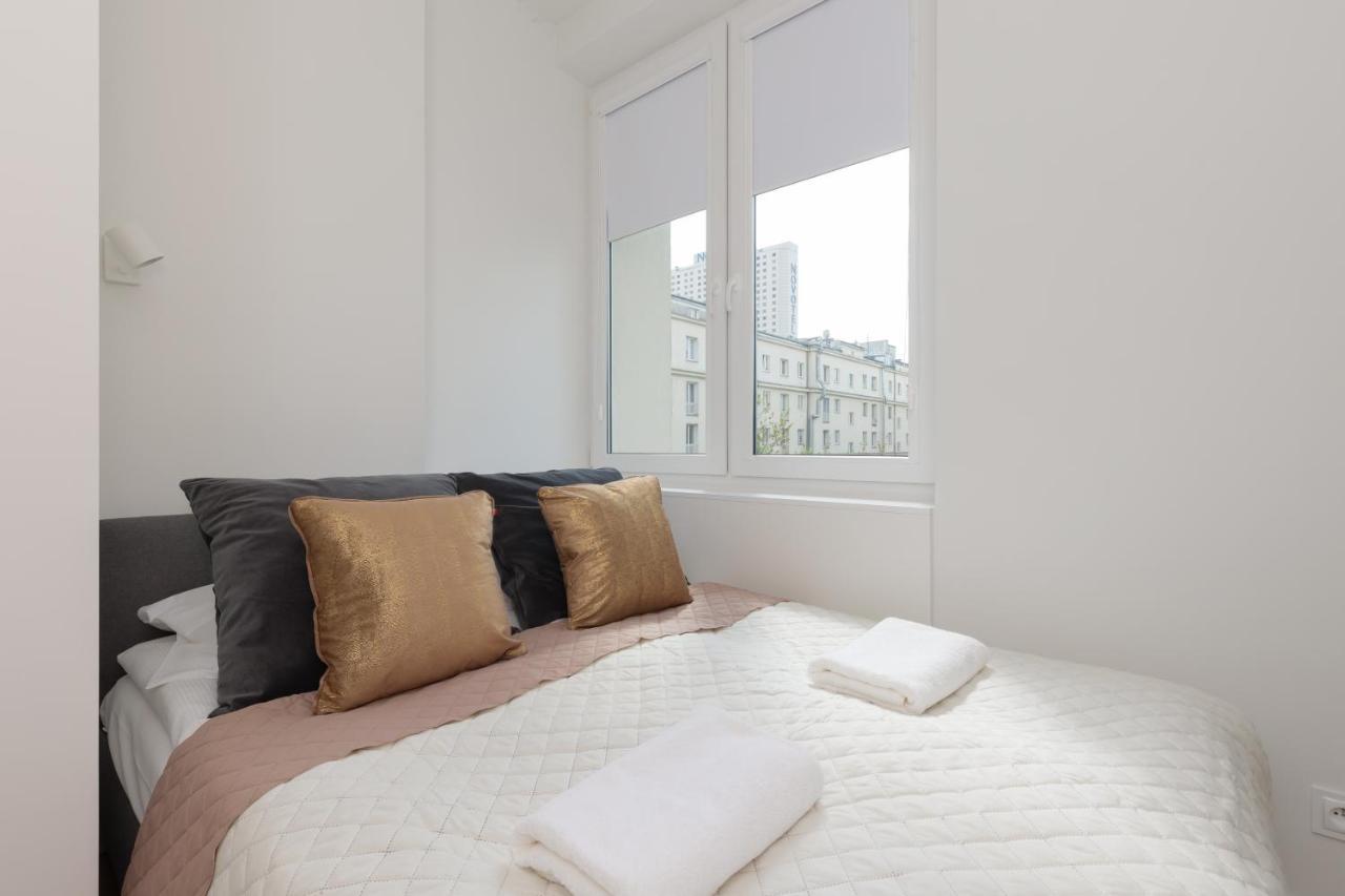 Fashionable City Center Apartment By Noclegi Renters Warschau Exterior foto