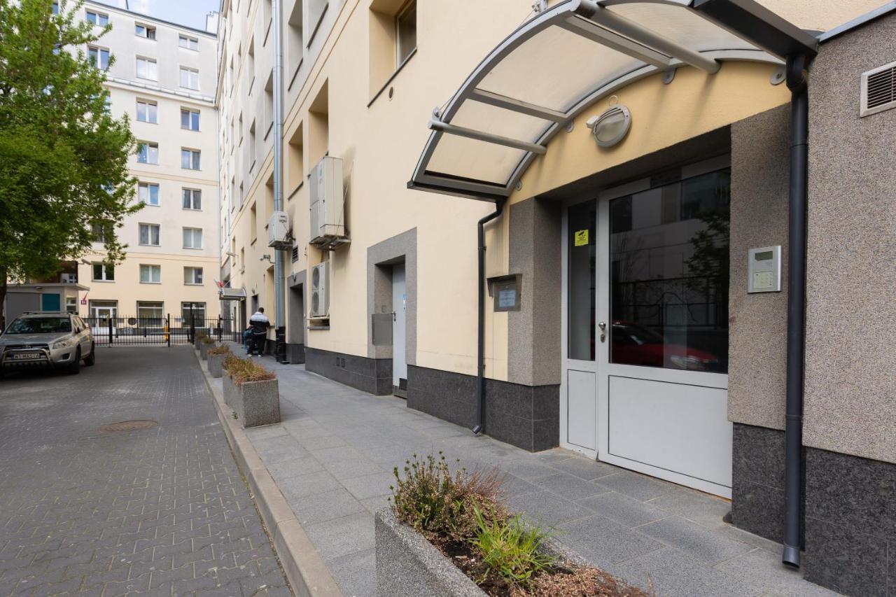 Fashionable City Center Apartment By Noclegi Renters Warschau Exterior foto